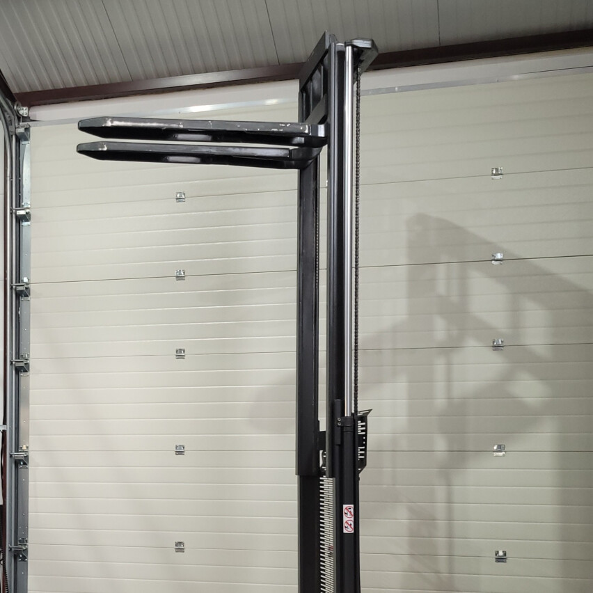 Linde L12 stapelaar 3