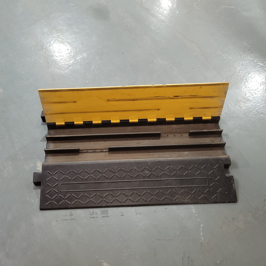 Kabelbrug 1000 x 700 x 70 mm 3 kanaal 2