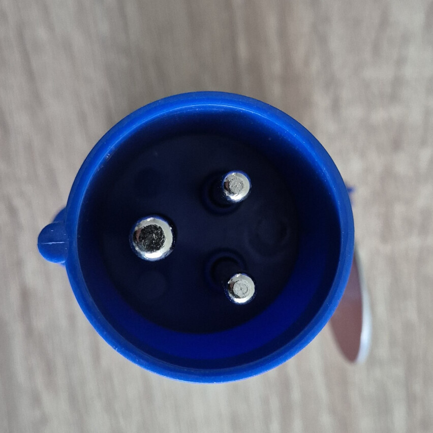 Verloop 230V CEE male naar 230V RA female 2