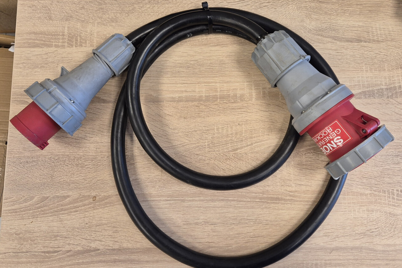 Verloop 400V / 63A naar 400V / 125A