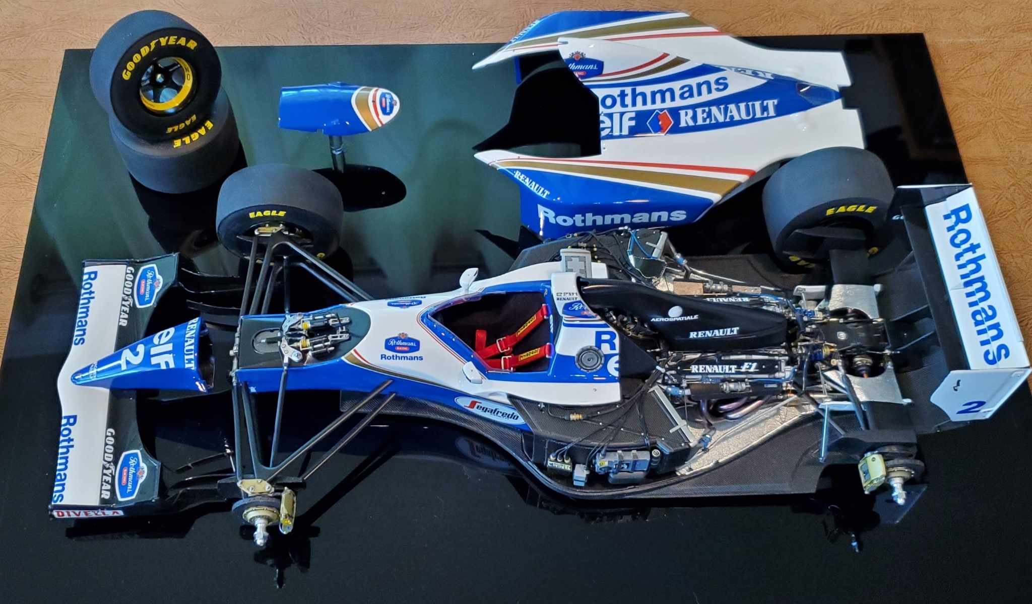 Williams FW16 BY Christopher Pusateri - The Art of Modeling Club