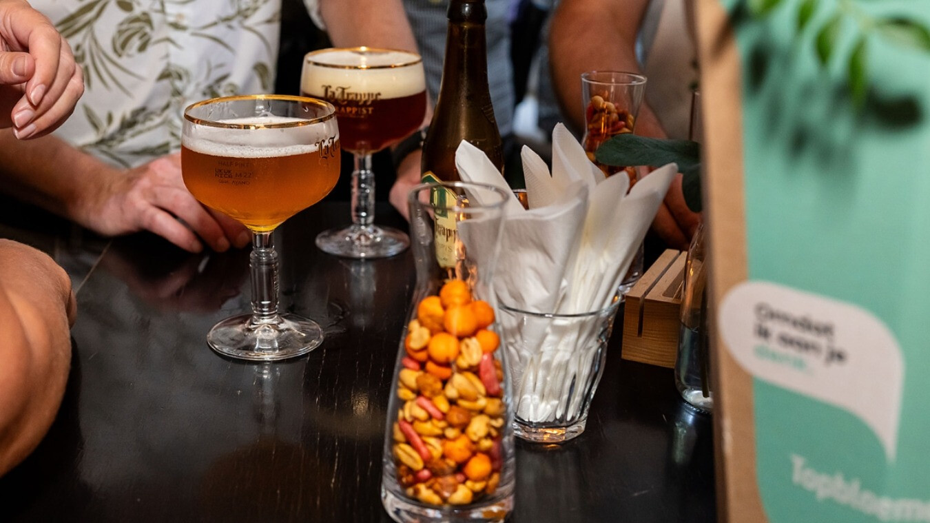 Gezellige sfeer, Apply