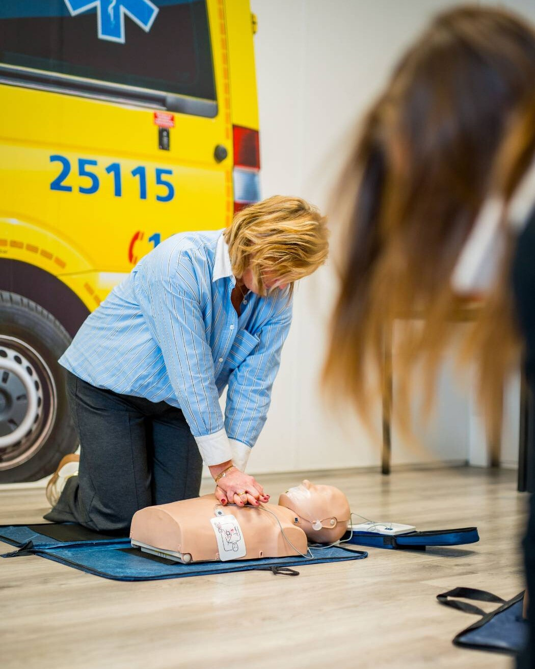 Advies over welke EHBO training past bij jouw bedrijf, medewerkers en risico’s op de werkvloer.
