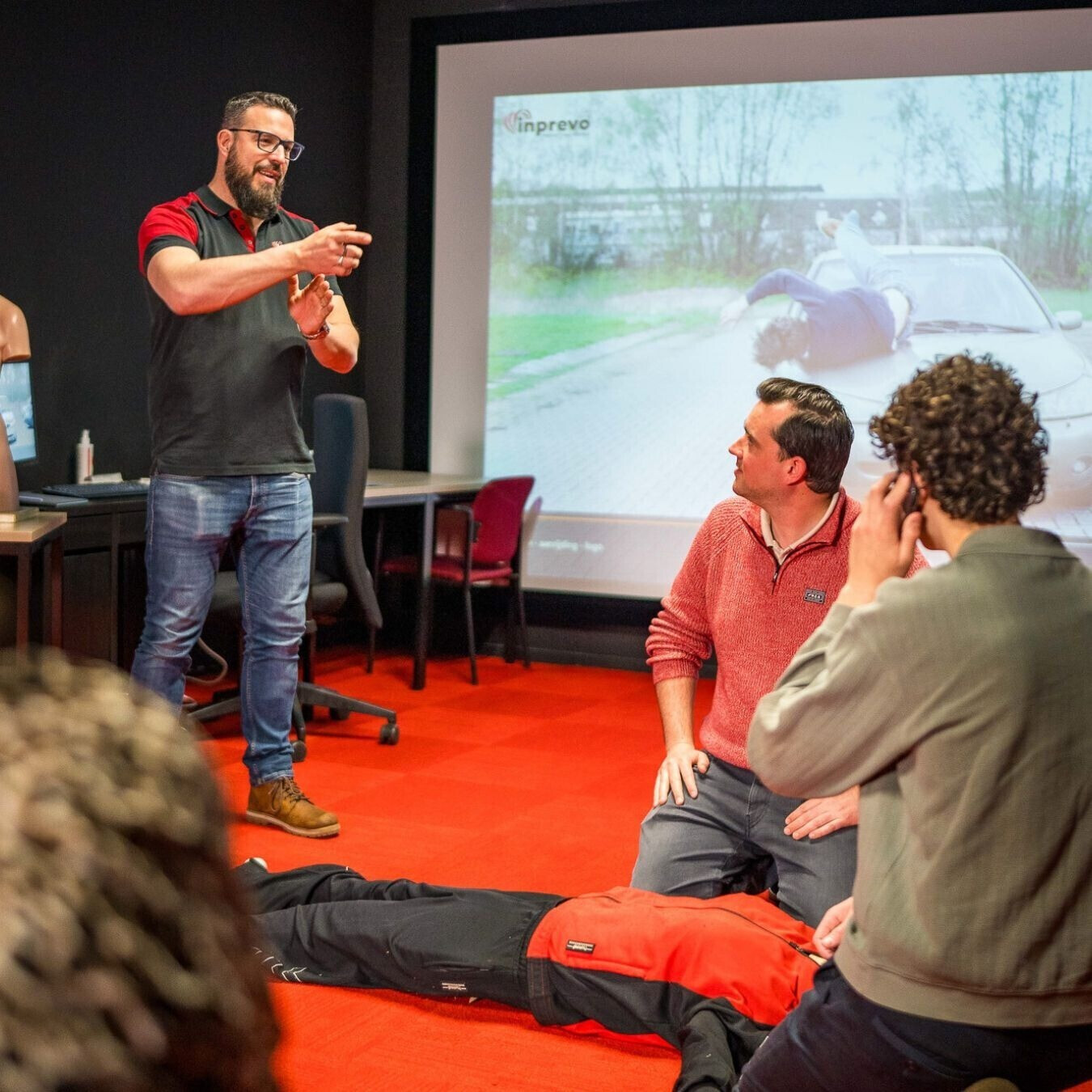 Praktijkgerichte BHV training in Ridderkerk bij Inprevo