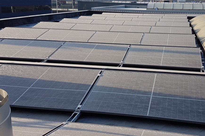 Zonnepanelen voor de panden van The Safety Network