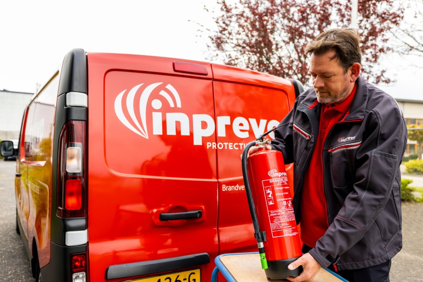 Brandblussers in bedrijfswagens