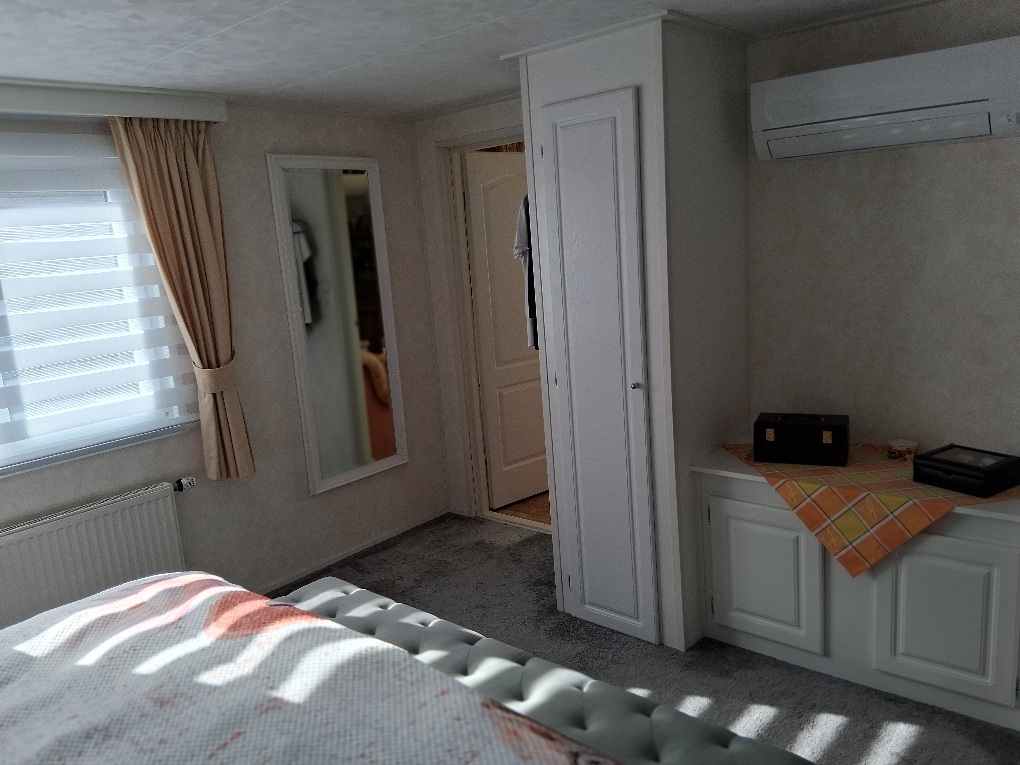 Schlafzimmer 3.jpg