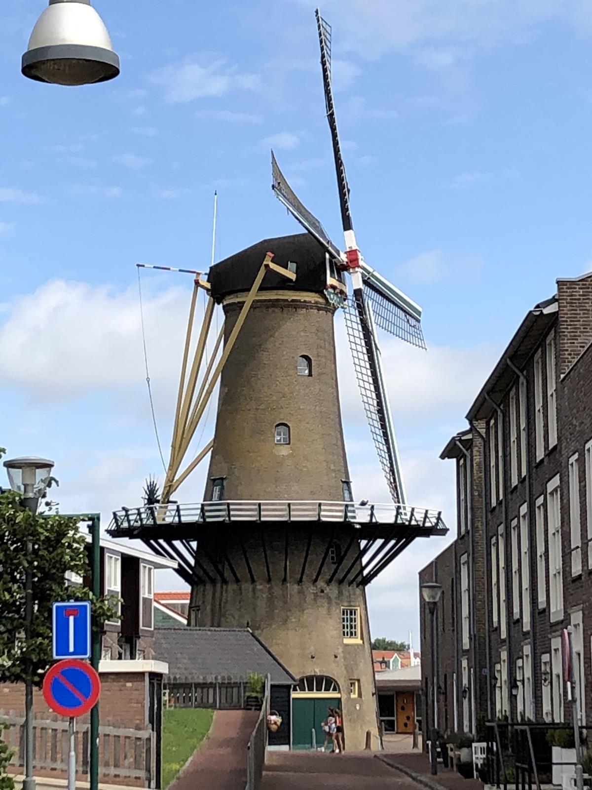 Hellevoetsluis Cape Helius Algemeen 07.JPG