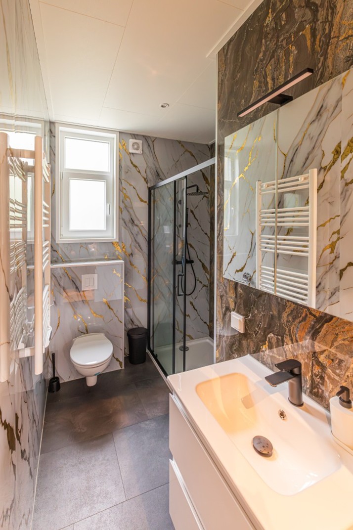 Foto Lodge badkamer.jpg