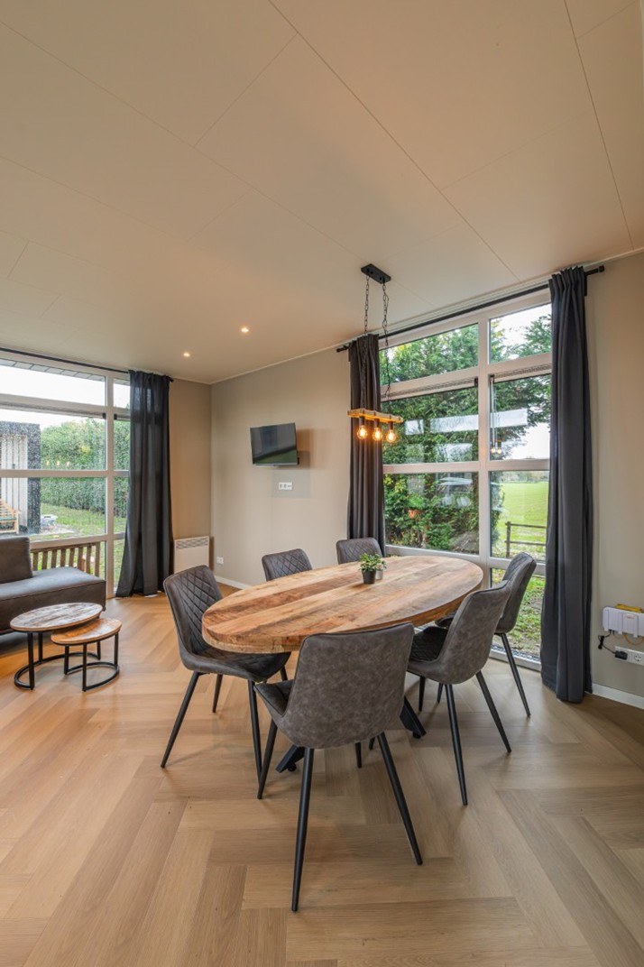 Foto Lodge woonkamer 2.jpg