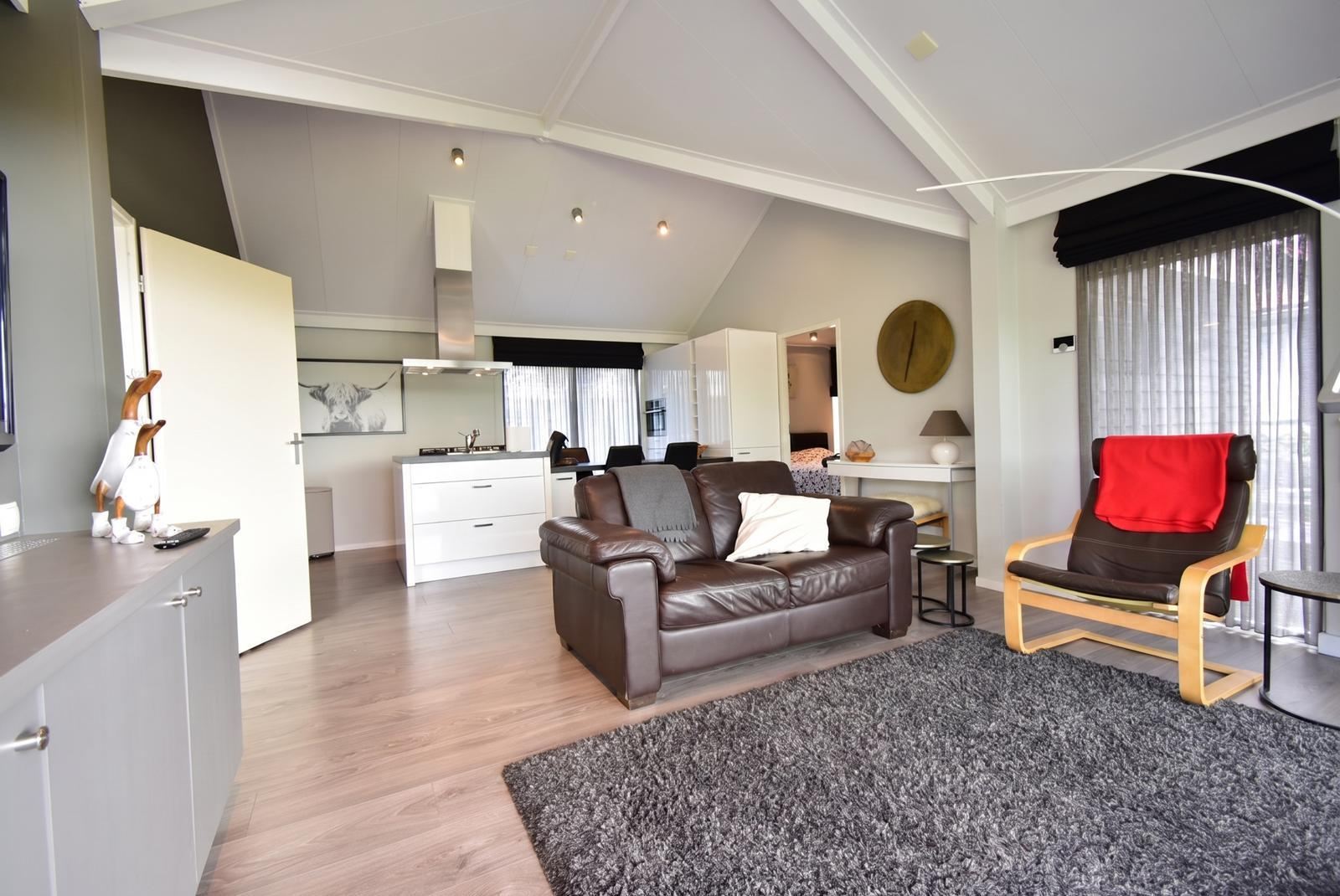 Kopen-vakantiewoning-Zeeland-Kattendijke-vakantiehuistekoop-nl.webp009.jpg