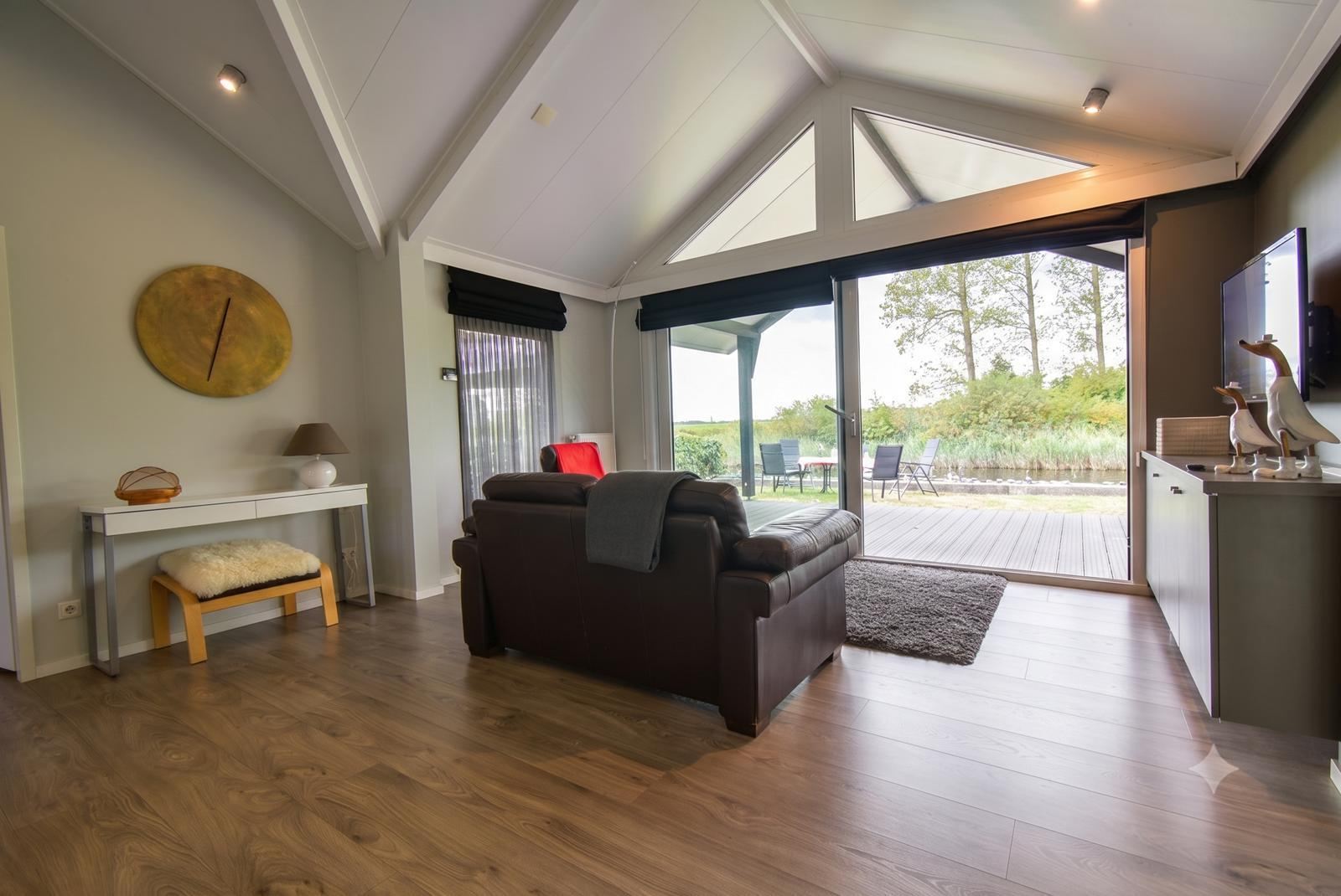 Kopen-vakantiewoning-Zeeland-Kattendijke-vakantiehuistekoop-nl.webp011.jpg