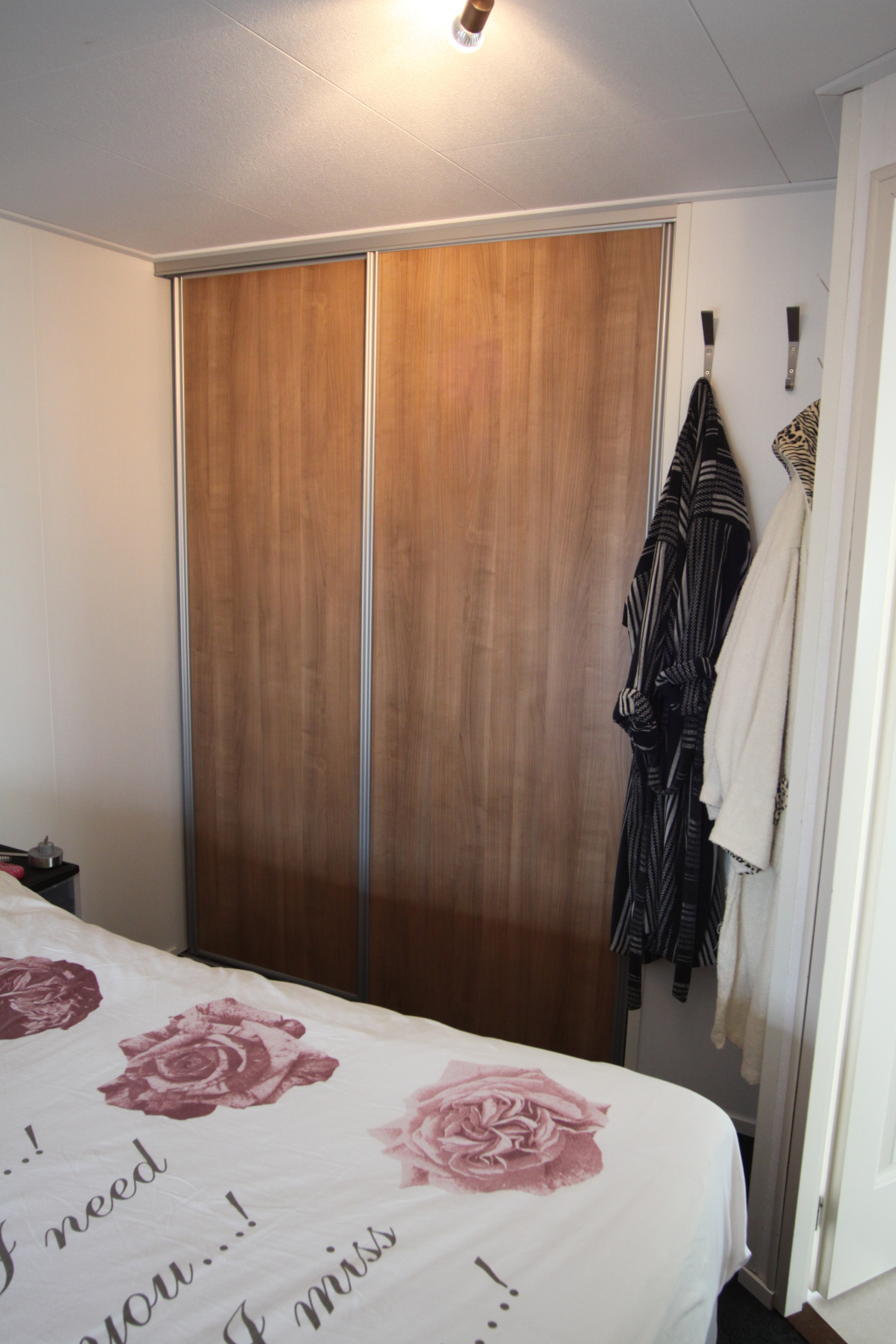 sm_slaapkamer_kast.JPG