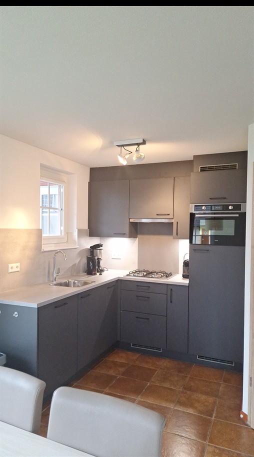 kopen-vrijstaande-vakantiewoning-cochem-keuken-nieuwe-inbouwapparatuur-recreatieadviseurs-vakantiehuistekoop-nl.jpg.jpg