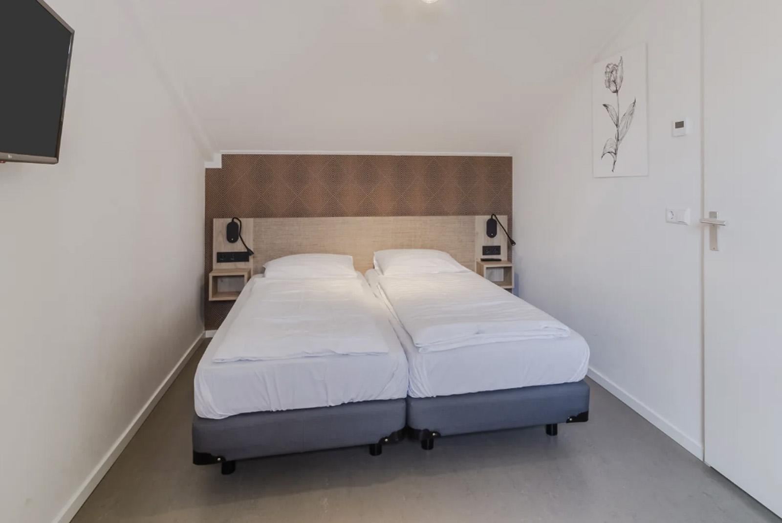 Kopen-Vakantiehuis-Nederland-Noordwijkerhout-vakantiehuistekoop-nl.webp005.jpg