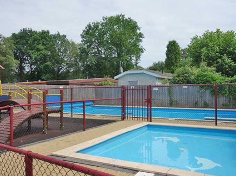 piscina2.jpg