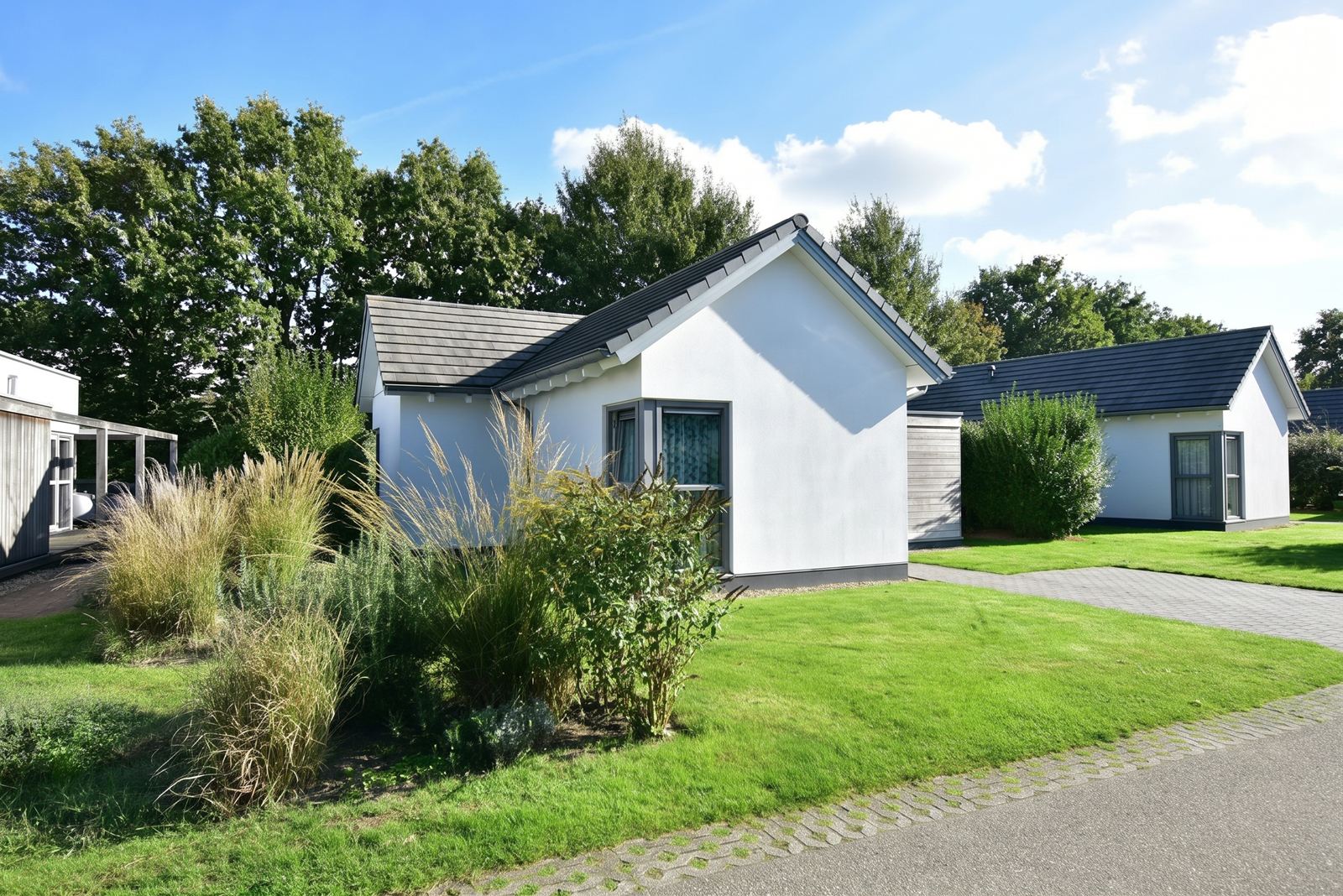 kopen-vrijstaande-vakantiewoning-ouddorp-achterzijde-terras-hoofdfoto-vakantiehuistekoop-nl-prins-en-prins-makelaardij.jpg005.jpeg