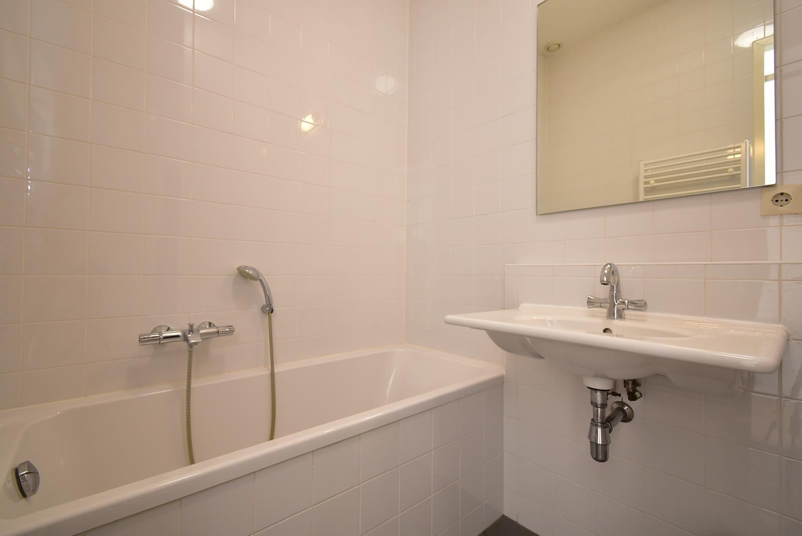 kopen-appartement-scheveningen-dubbele-bestemming-havenzicht-parkeergarage-vakantiehuistekoop.jpg30.jpg