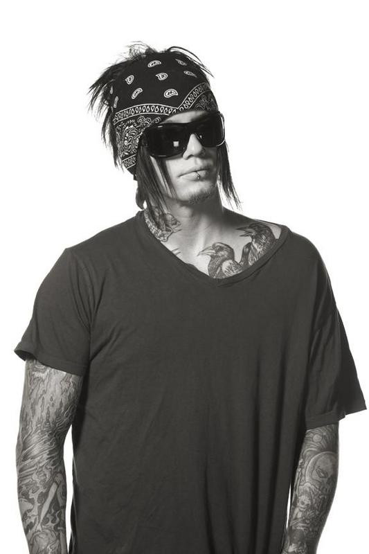 DJ Ashba