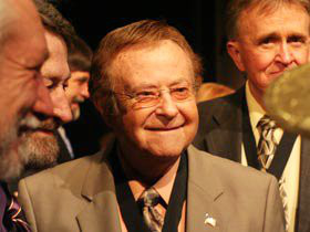 Gordon Stoker