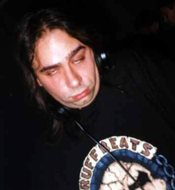 Lenny Dee