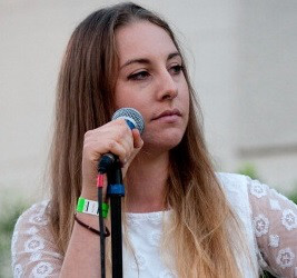 Este Haim