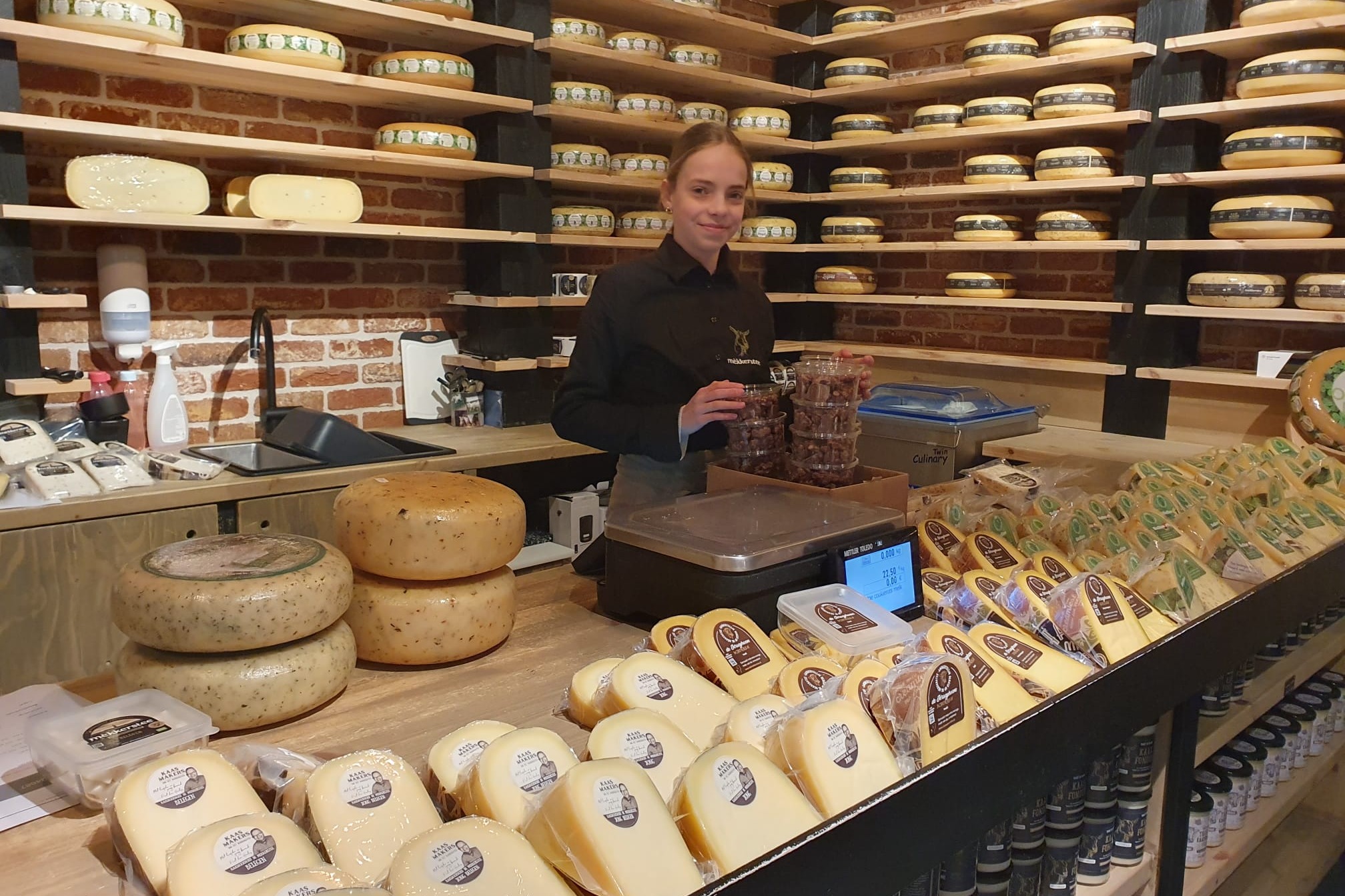 Vmbo-leerlingen steken de handen uit de mouwen tijdens PMdoet!