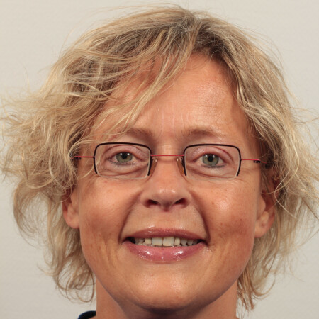 L.J.E. Westhoeve-Bezuijen