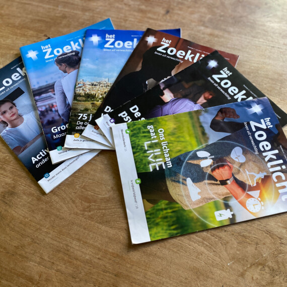 Het belang van Het Zoeklicht op papier