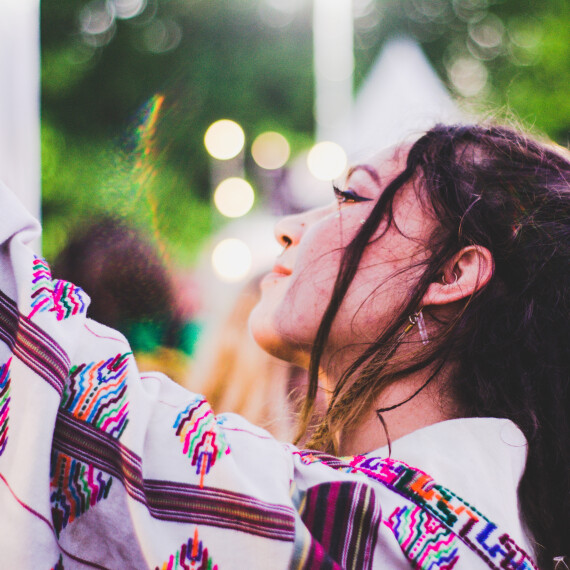 Muziekscene verheerlijkt geweld tegen eigen sector en danst voor terreur