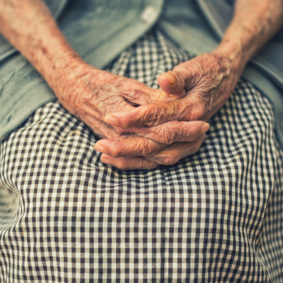 Arrestaties op thuis bidden in Schotland?