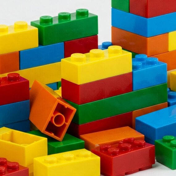 Lego ook al discriminerend…