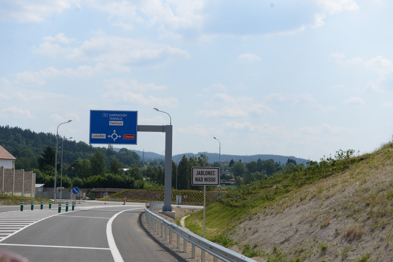 Ulici Československé armády upraví město společně s ŘSD