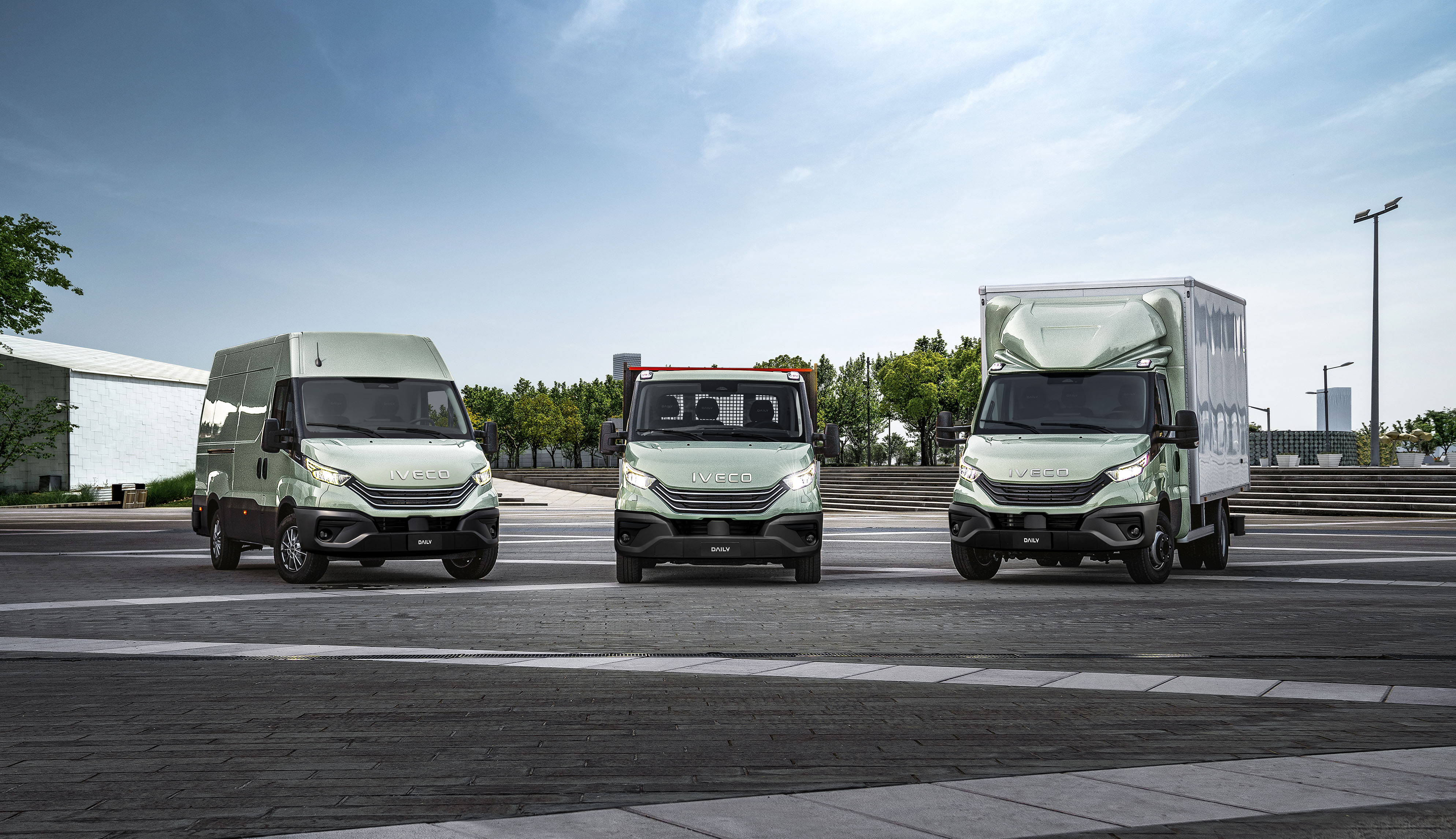 MĚNÍME SE: IVECO jde vstříc budoucnosti s kompletně obnovenou nabídkou svých produktů 
a služeb
