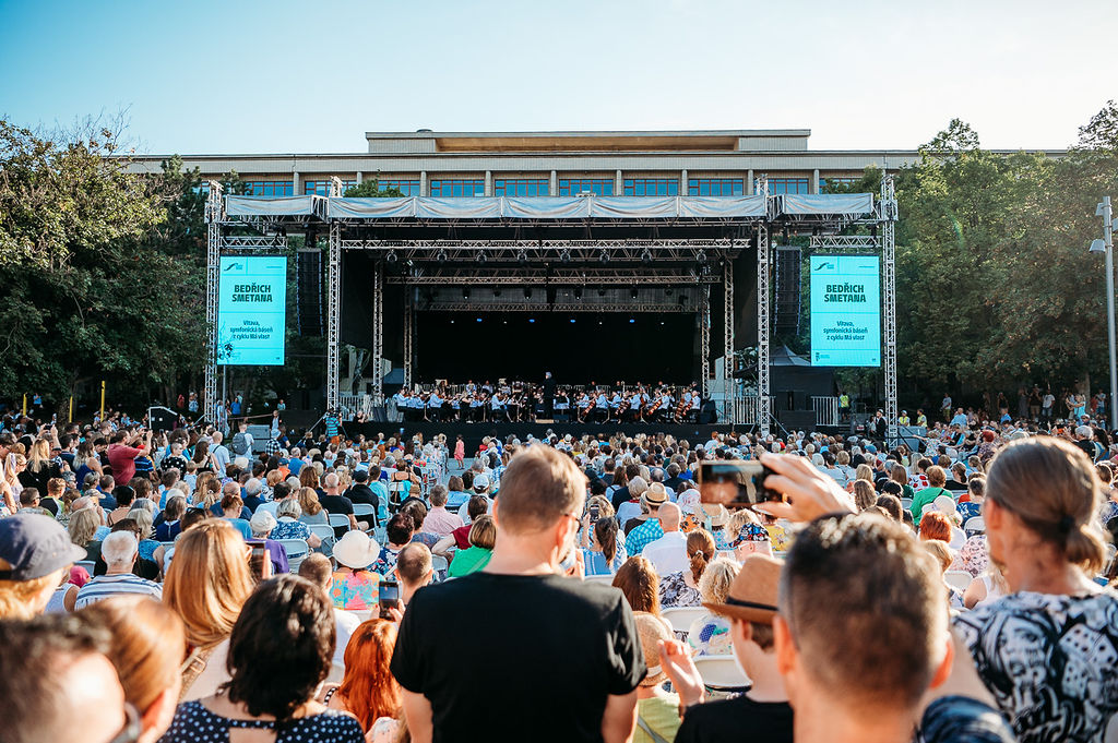 Stovky podujatí Bratislavského kultúrneho leta uzavrie koncert Slovenskej filharmónie pri fontáne