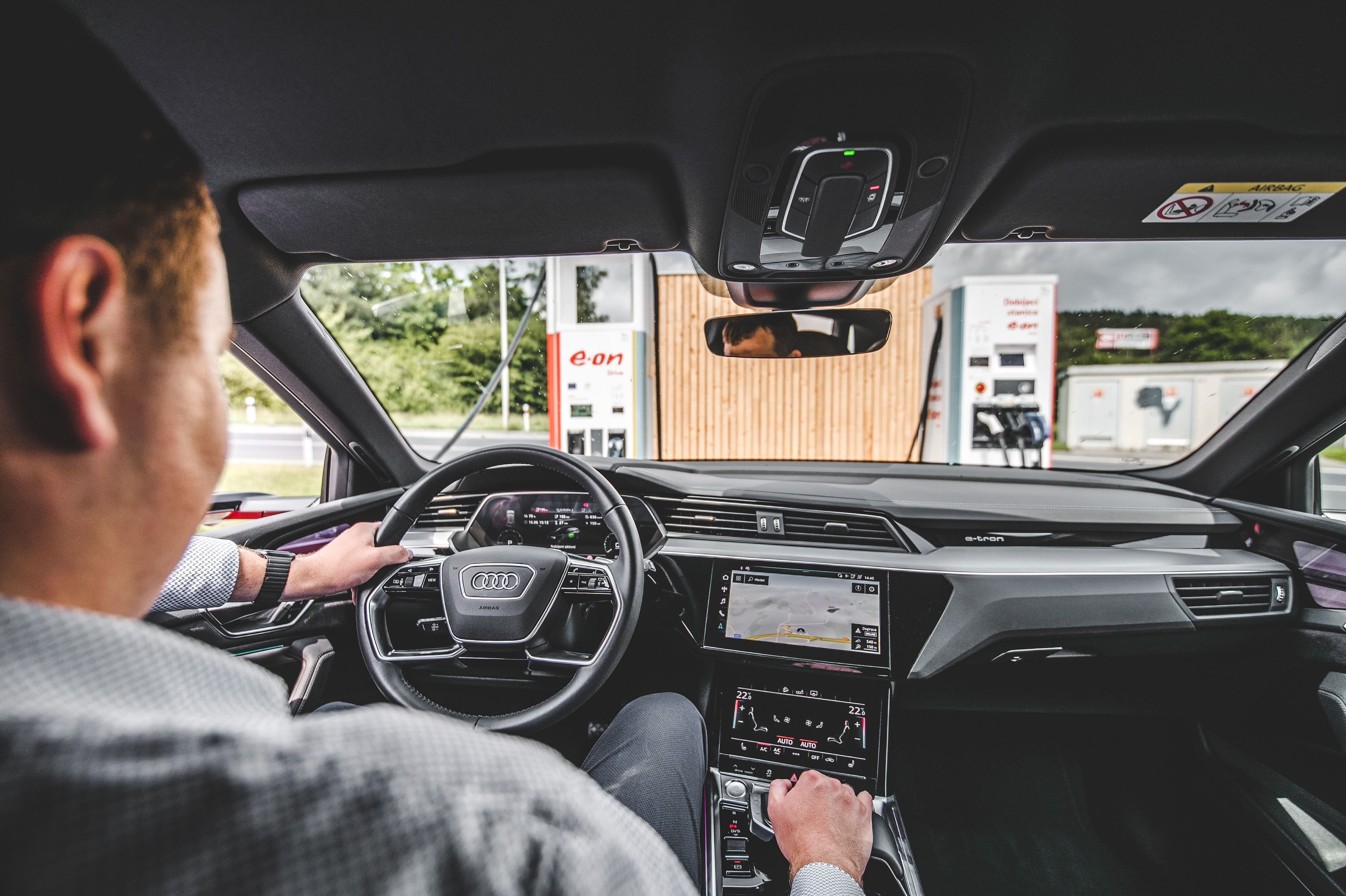 Ultrarychlá a rychlá dobíjecí stanice v Rozvadově