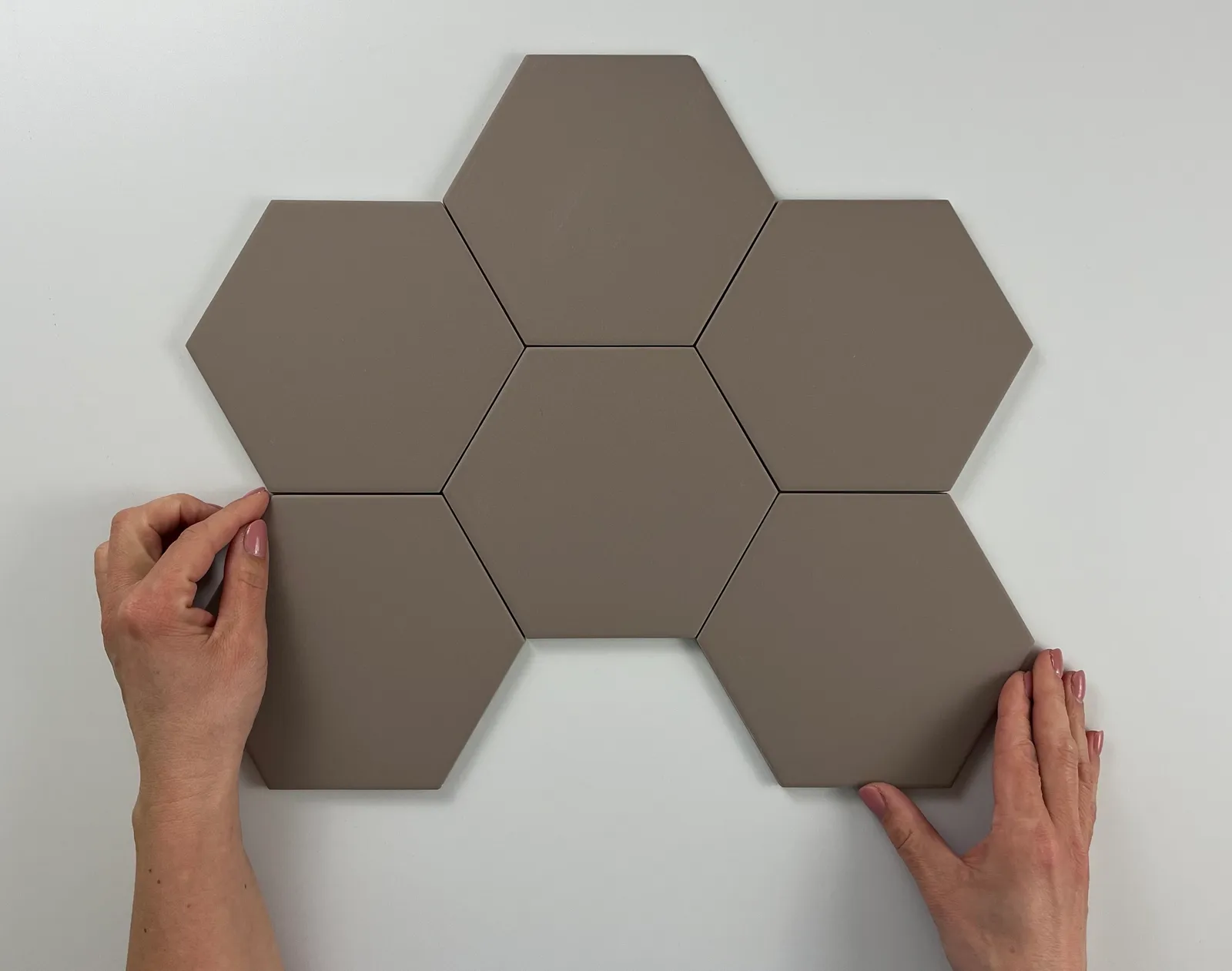 Sample Hexagon Timeless Taupe mat 15x17 (sample tegel)