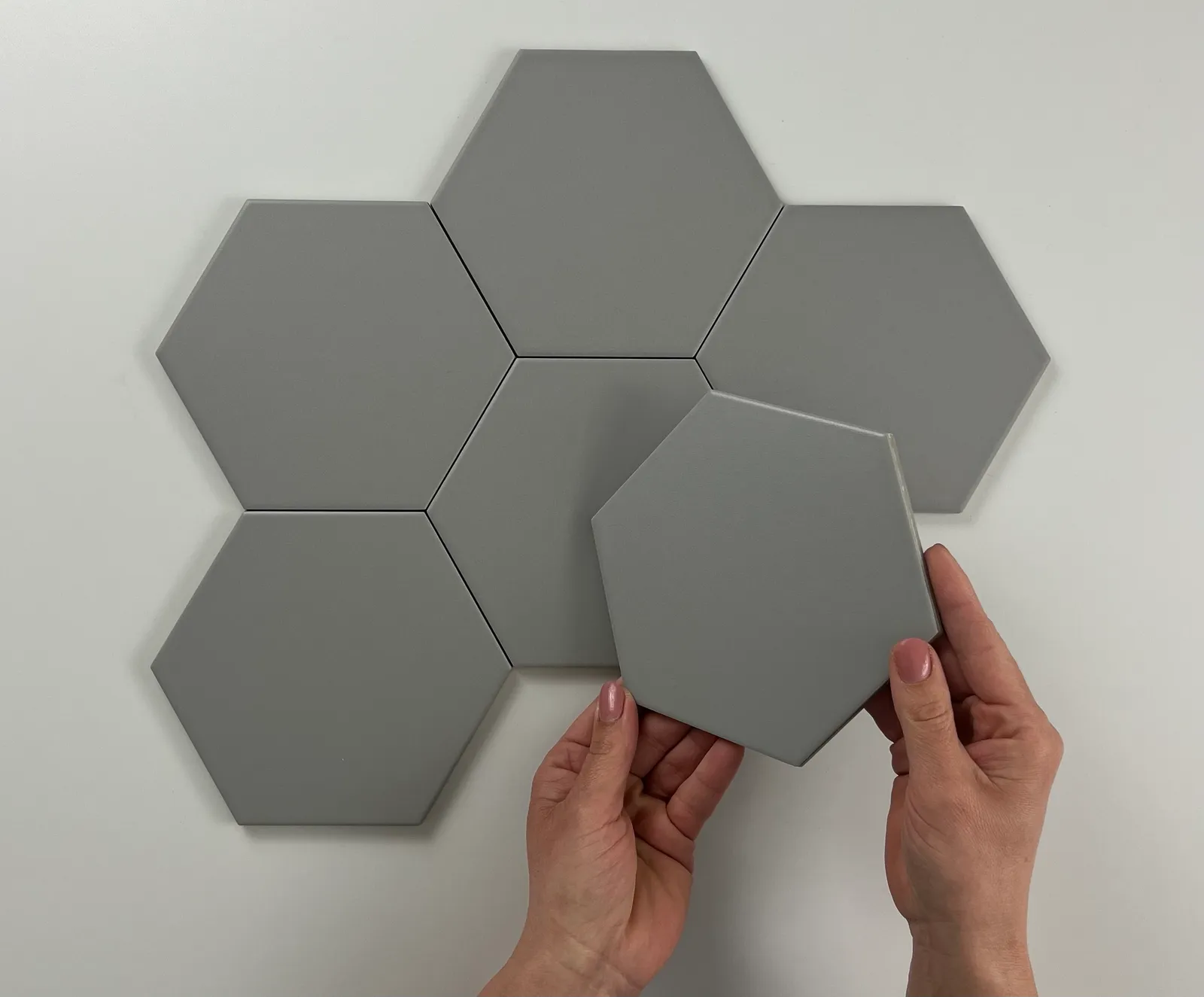 Hexagon Timeless Grey mat 15x17, foto 2 van 3