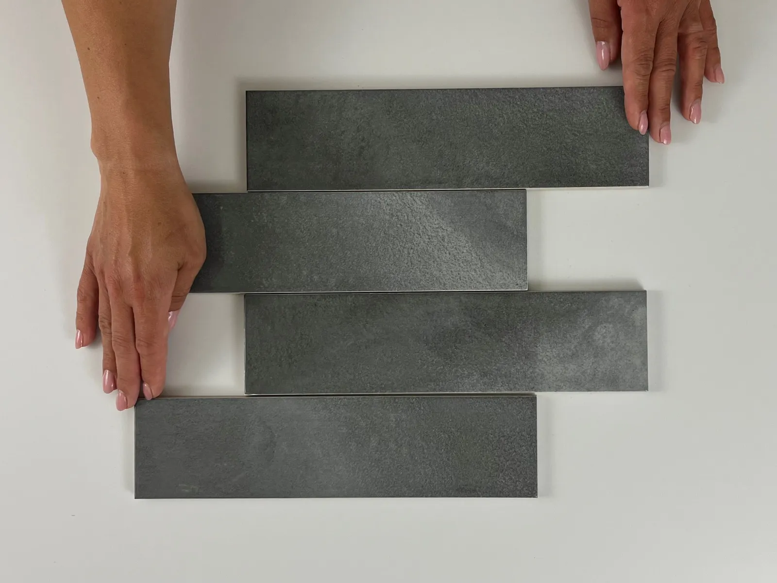 Sample Moon Grey glans 7,5x30 (sample tegel)