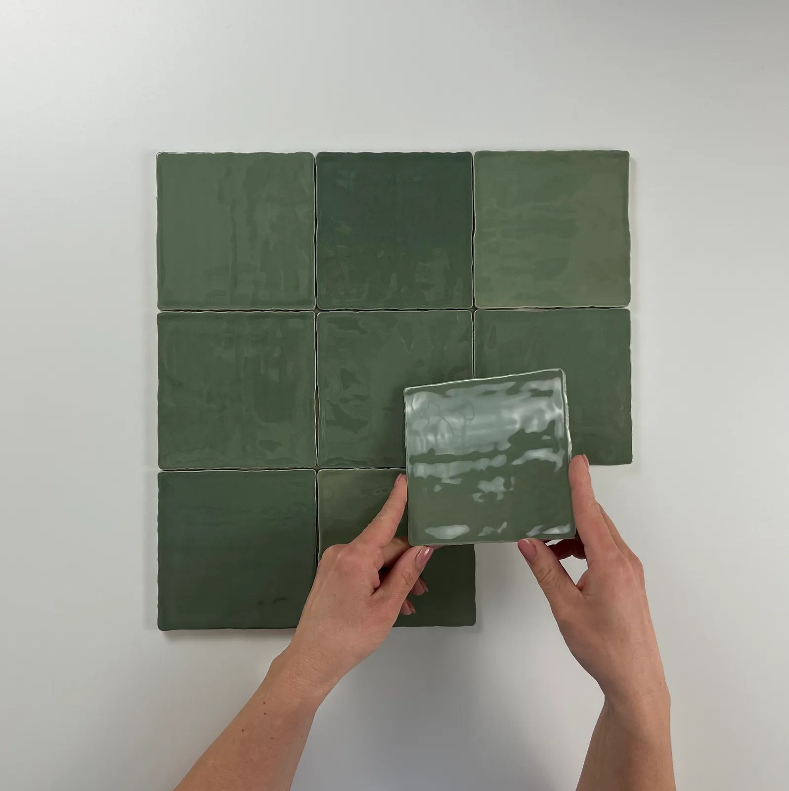 Moos Jade glans handvorm 13x13, foto 2 van 3