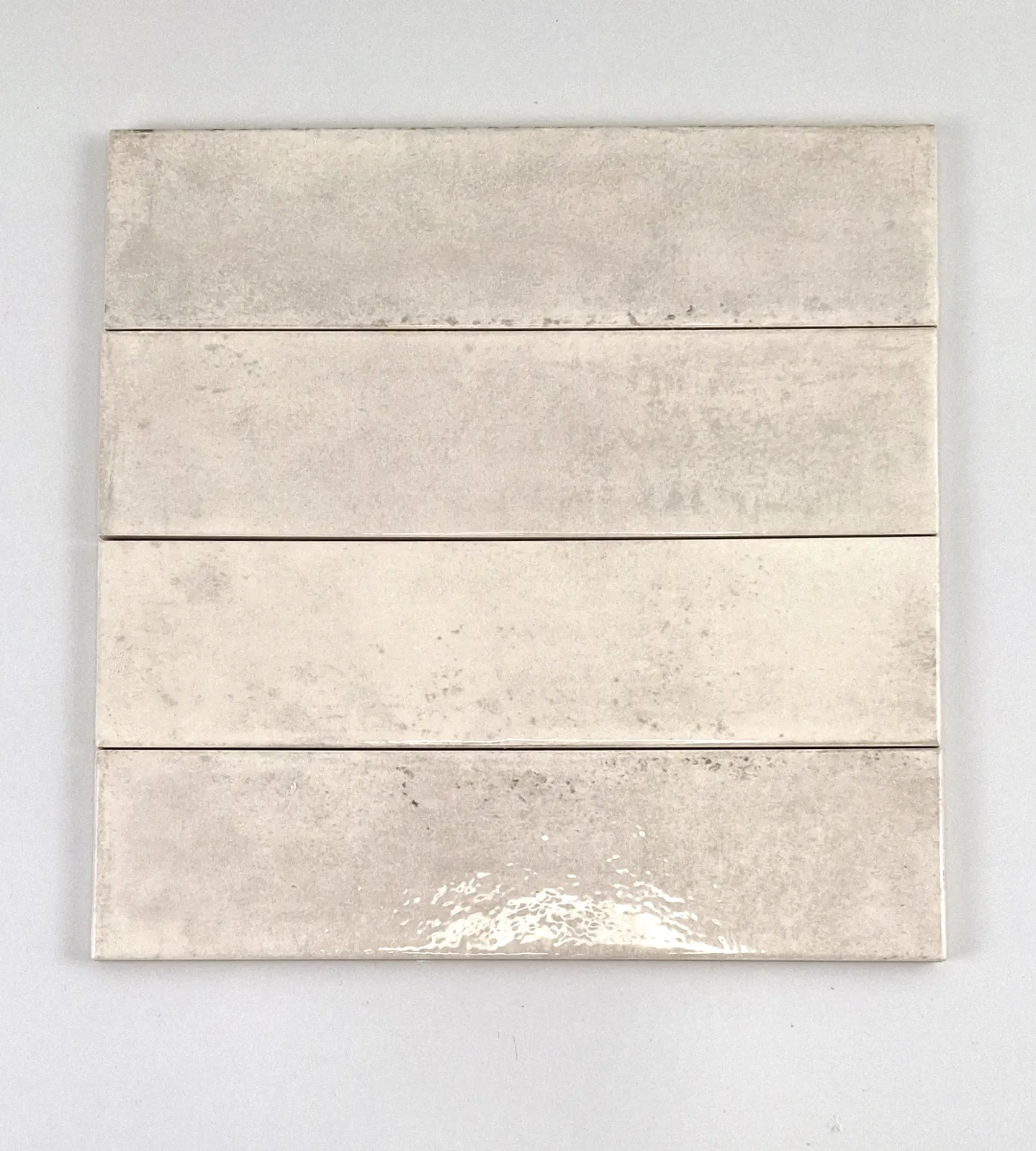 Sample Mussa Ivory glans 7,5x30 (sample tegel)