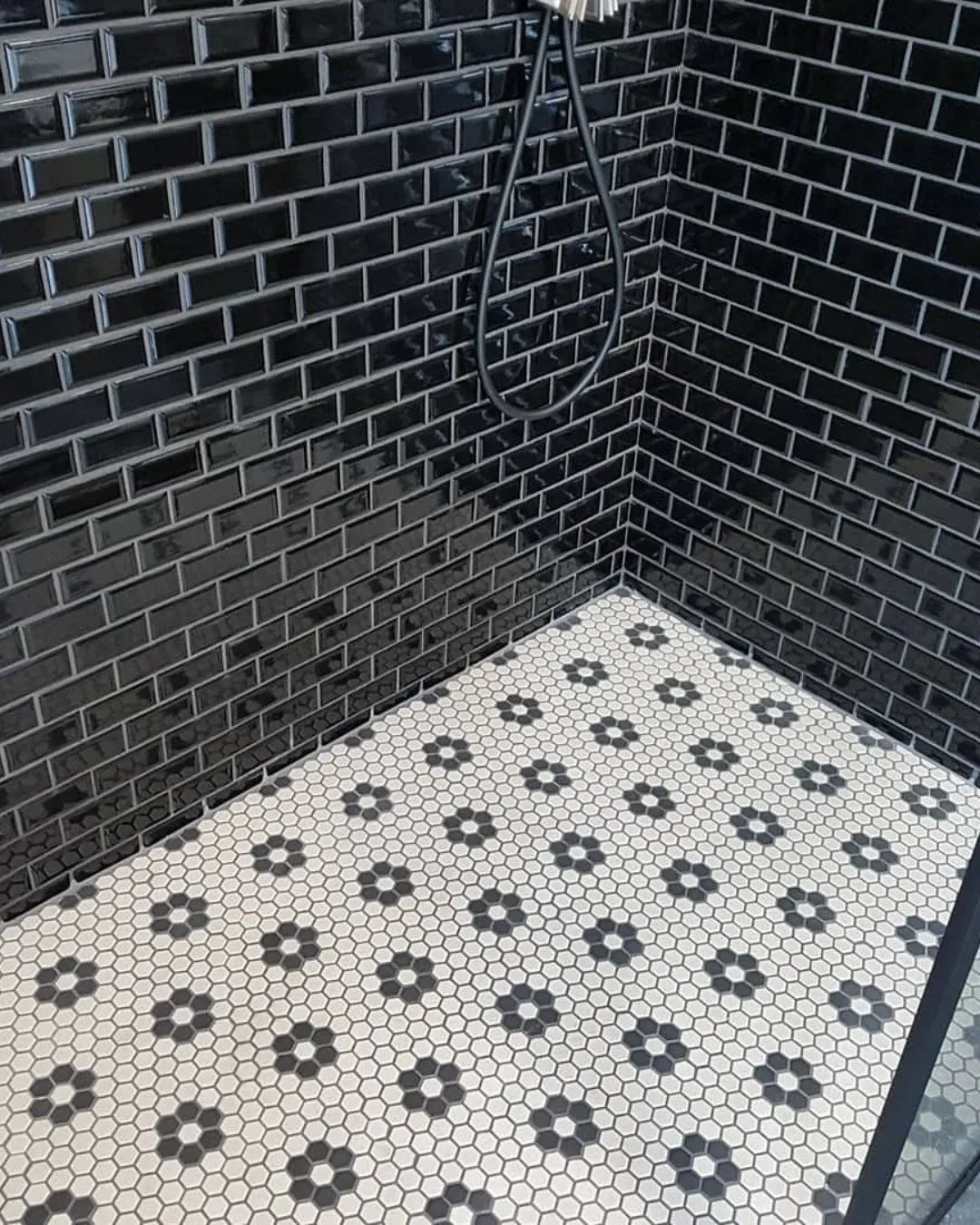 Mozaiek London Hexagon Wit/Zwart 2,3x2,6, foto 4 van 6