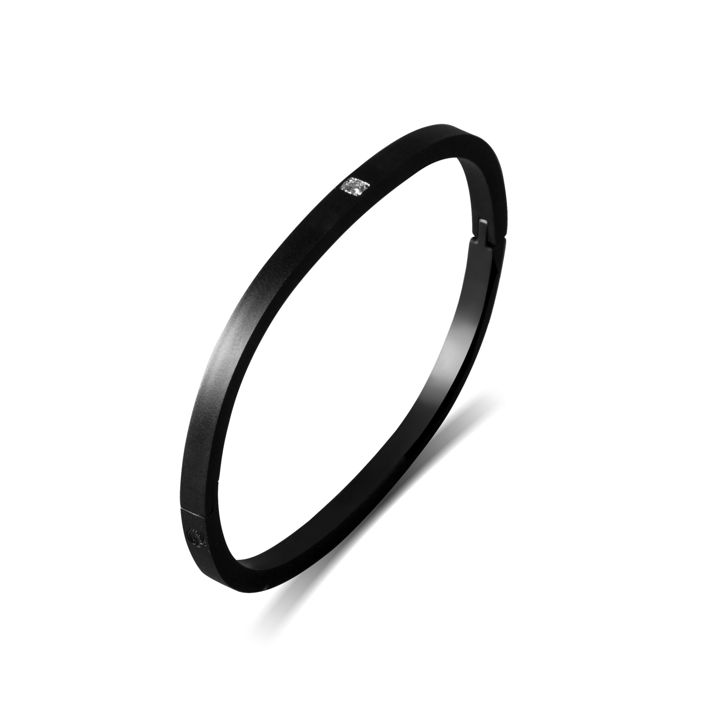 1Z Diamond Bangle with diamonds