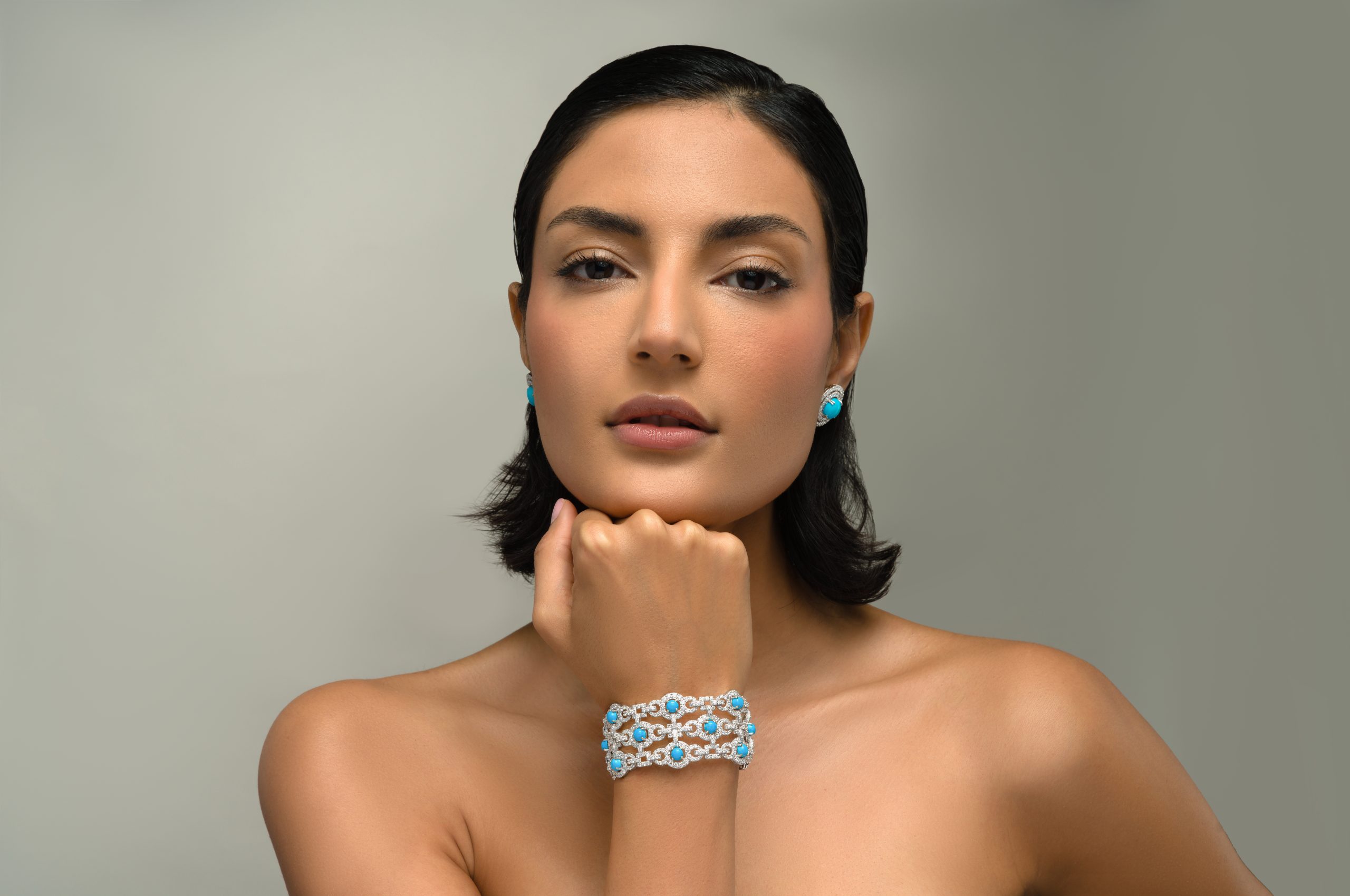 Apollonia Turquoise Bangle in 18k white gold with diamonds and turquoise, view 3