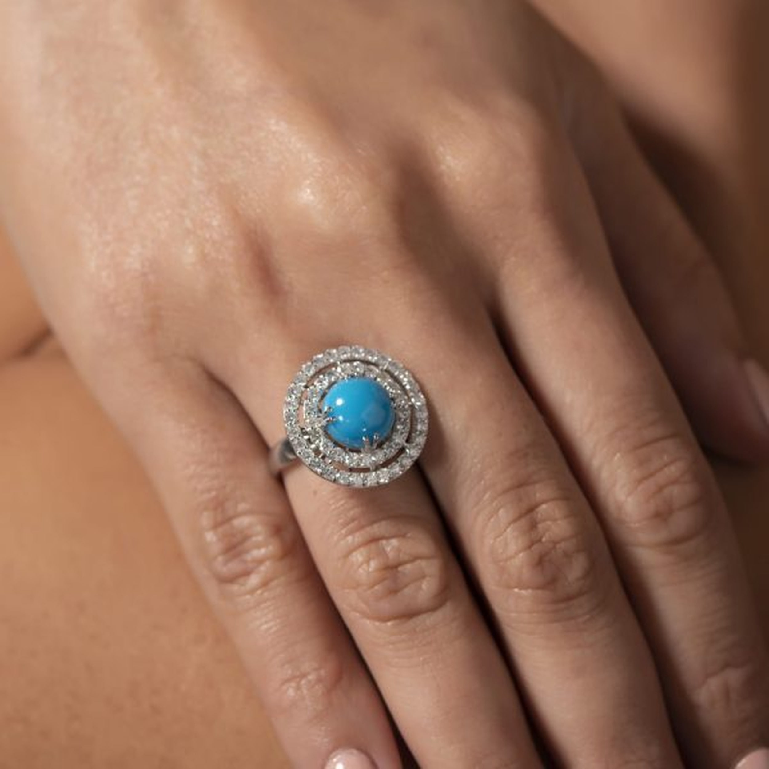 Apollonia Turquoise Ring in 18k white gold with diamonds and turquoise, view 3