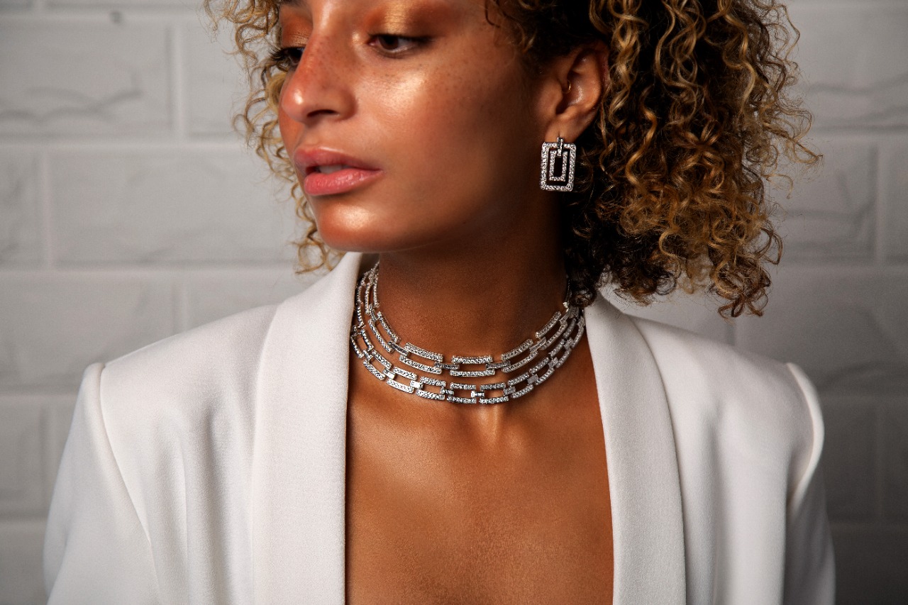 Divina Diamond Necklace in 18k white gold with diamonds, view 4