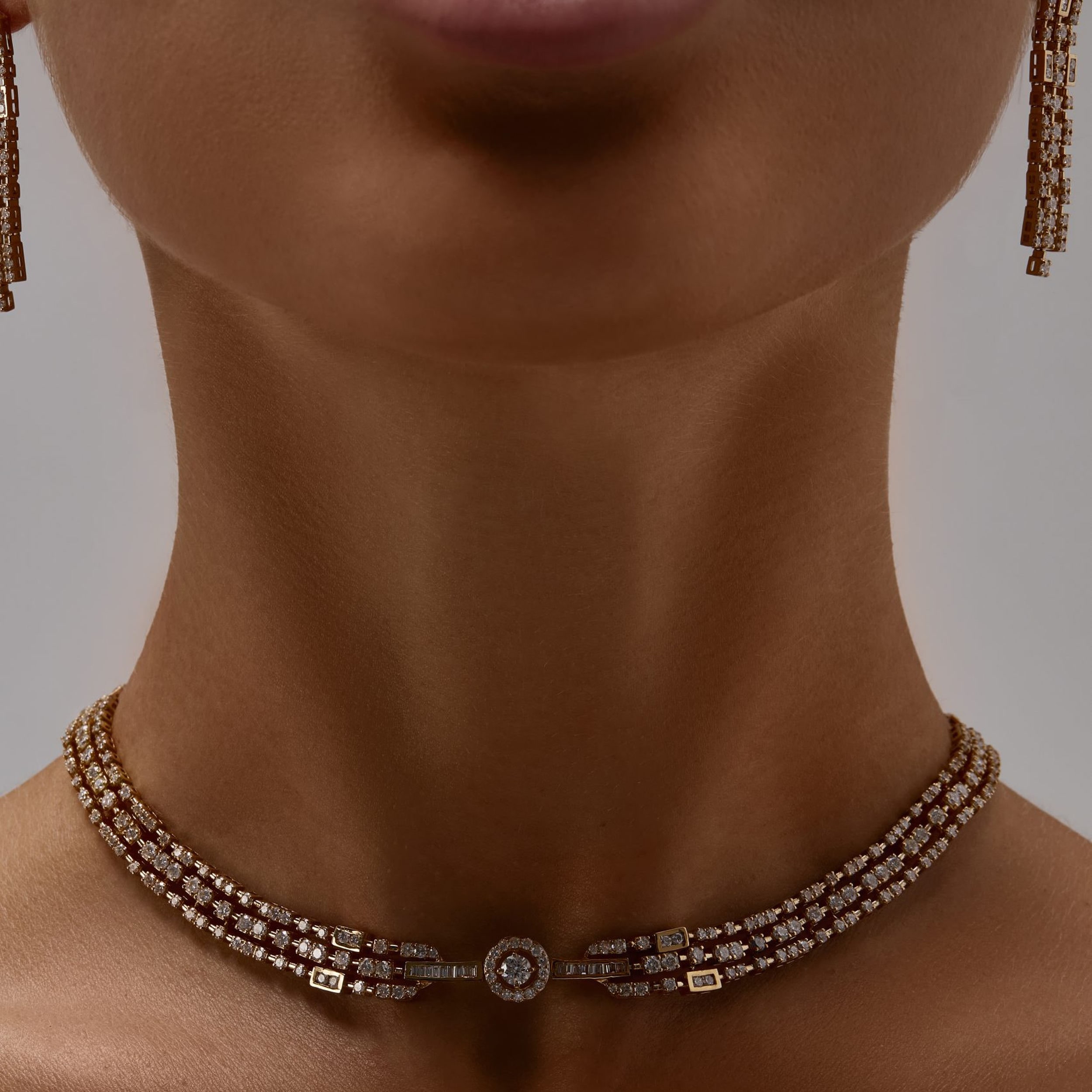 Mozart Necklace in 18k yellow gold with diamonds, view 4