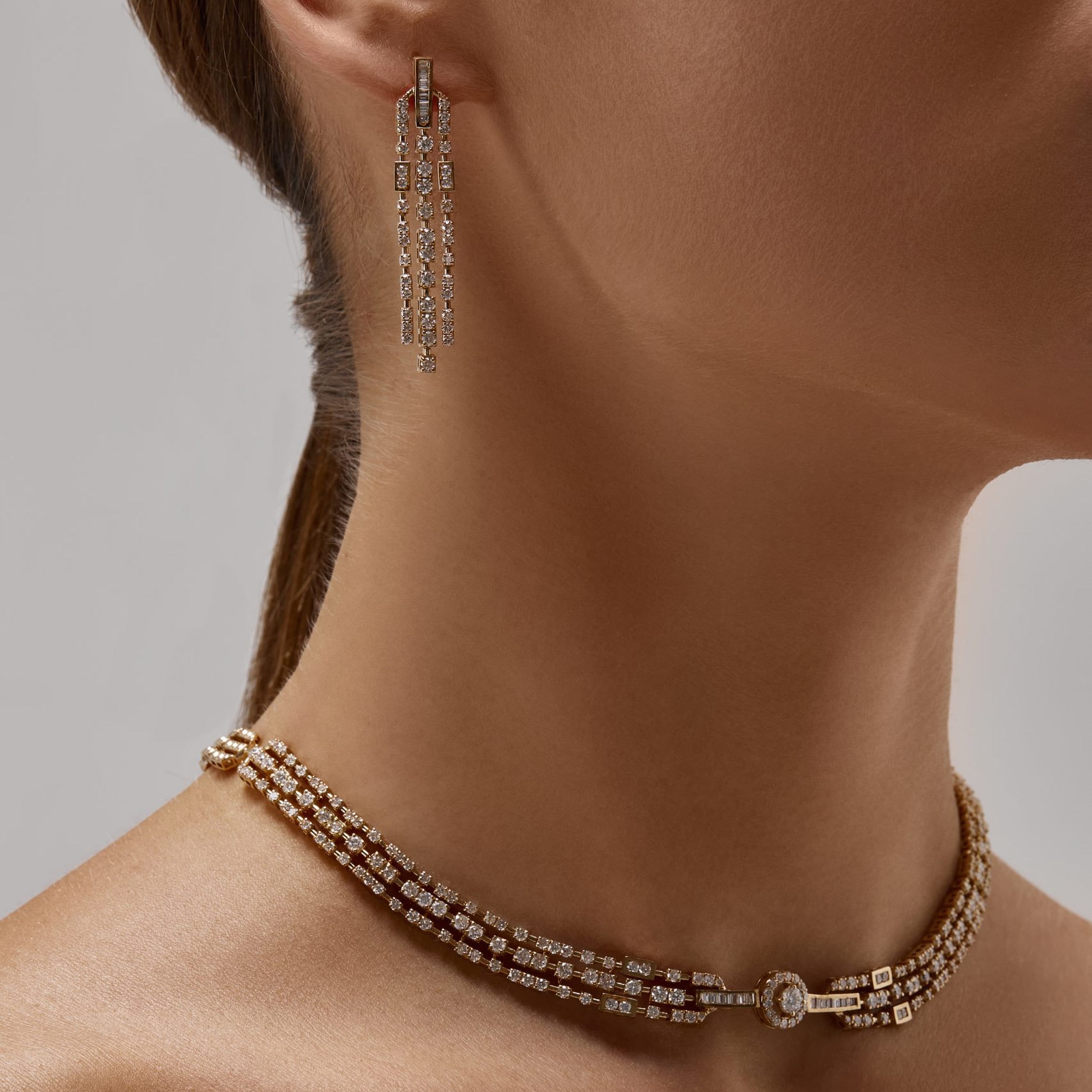 Mozart Necklace in 18k yellow gold with diamonds, view 5