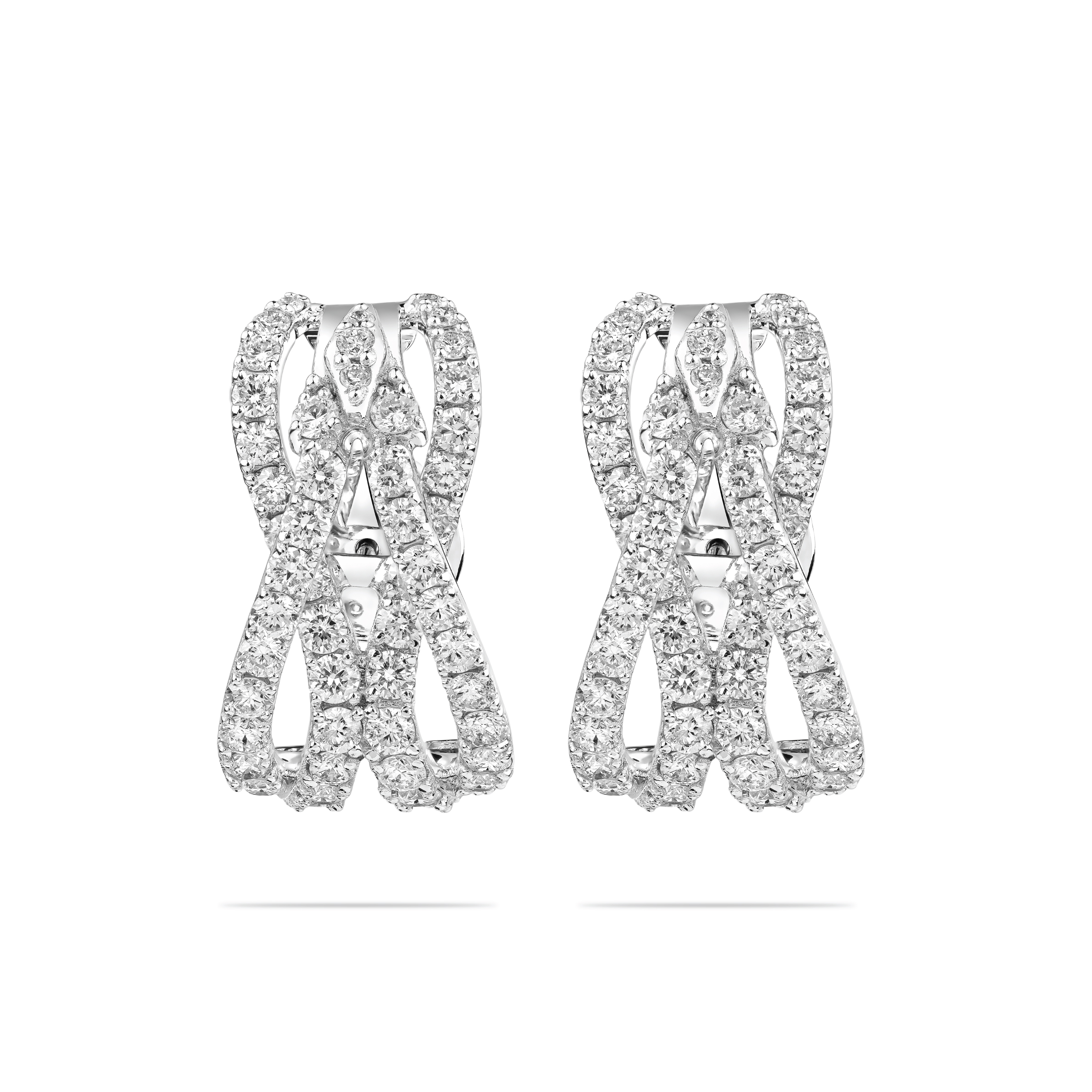 Wave Earrings in 18k white gold with diamonds
