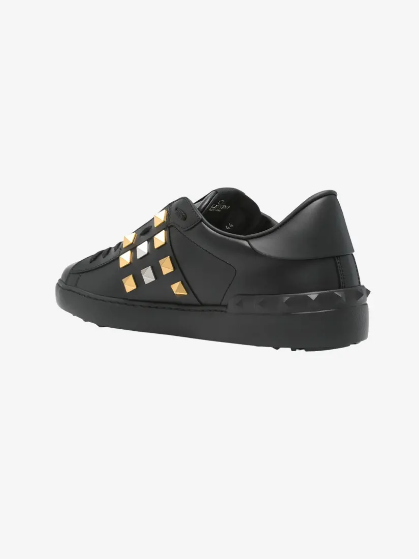 Atlete Valentino Rockstud Untitled